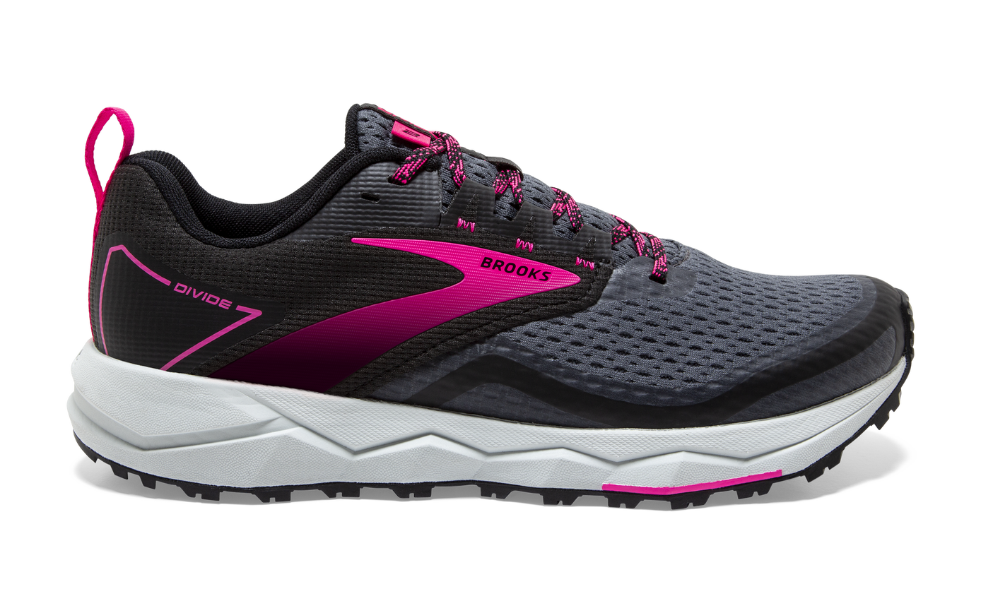 Women's Brooks Divide 2, Black/Ebony/Pink, 9 B Medium
