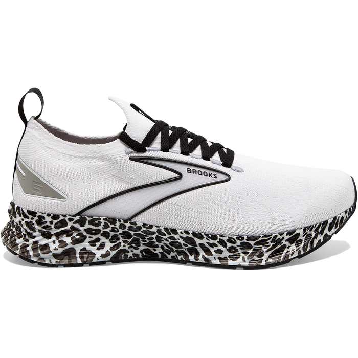 Women's Brooks Levitate StealthFit 6, White/Black/Alloy, 10 B Medium